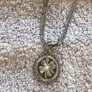 Elegant Silver Pendant with tiny pearl